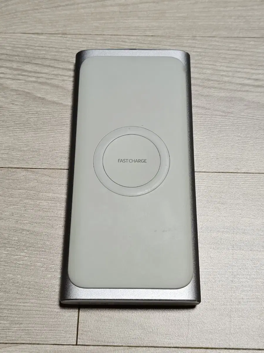 삼성 무선 충전 보조배터리 10000mAh EB-U1200